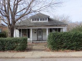 106 N Porter St, Paris, TN 38242