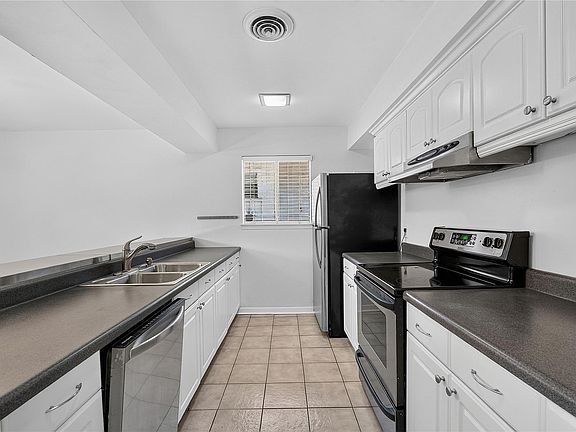 4th image of 2412 S 5th St #A