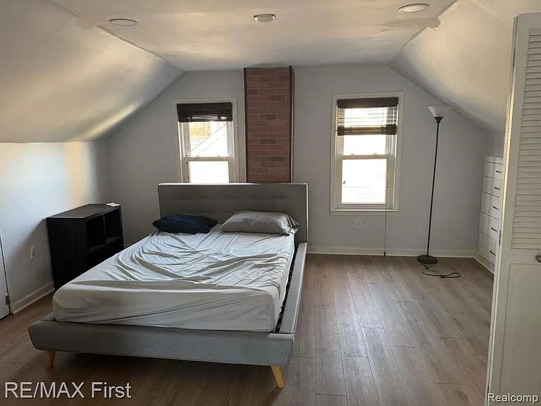 406 N Campbell Rd — Photo 9