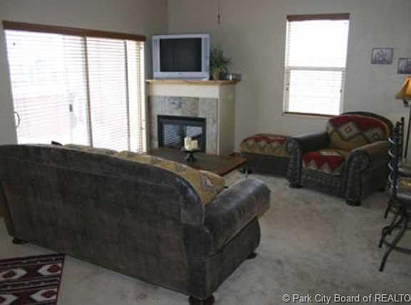 2nd image of 1684 W Fox Hollow Ln