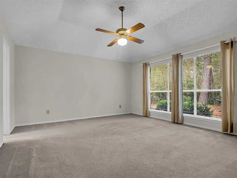 10 Treadwell Ct — Photo 12