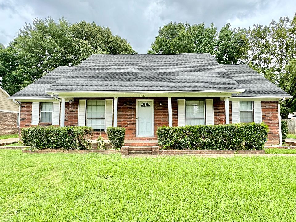 1st image of 3702 Ironwood Dr