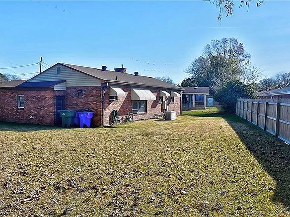 3rd image of 2145 Ester Ct