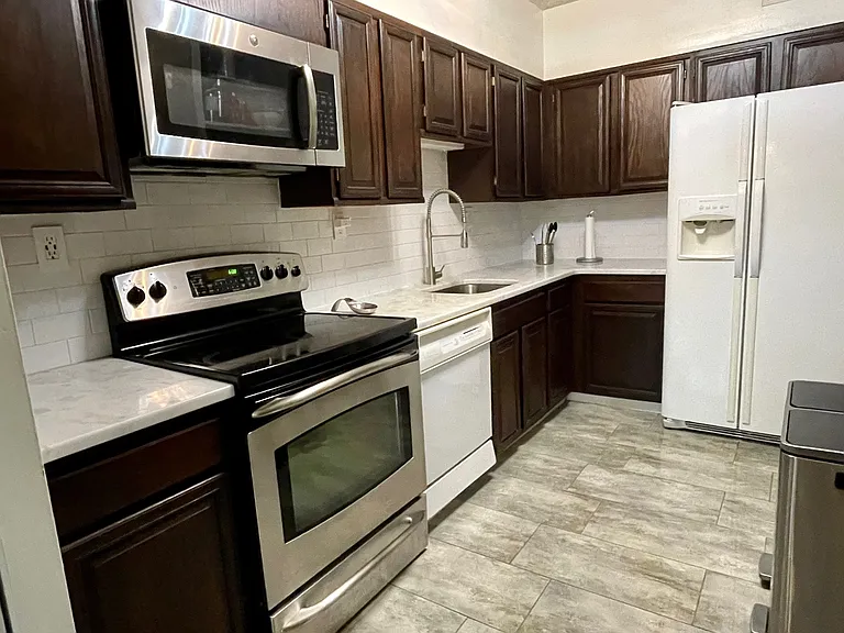 5500 Holmes Run Pkwy #217 — Photo 11