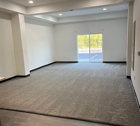 4th image of 1951 E Sternberg Rd #202