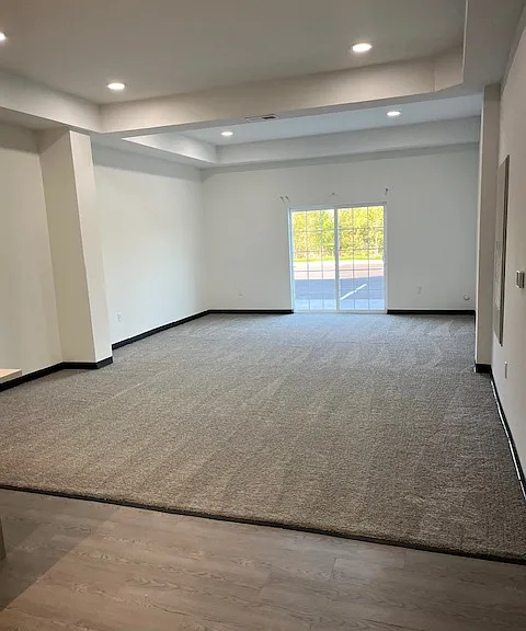 Serenity Shores Apartments — Photo 12