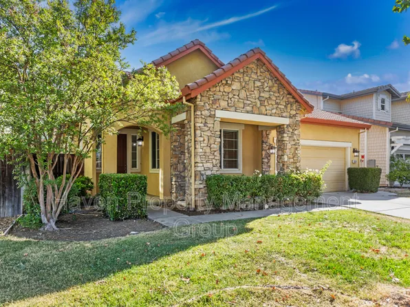 1659 Whispering Wind Dr, Tracy, CA 95377