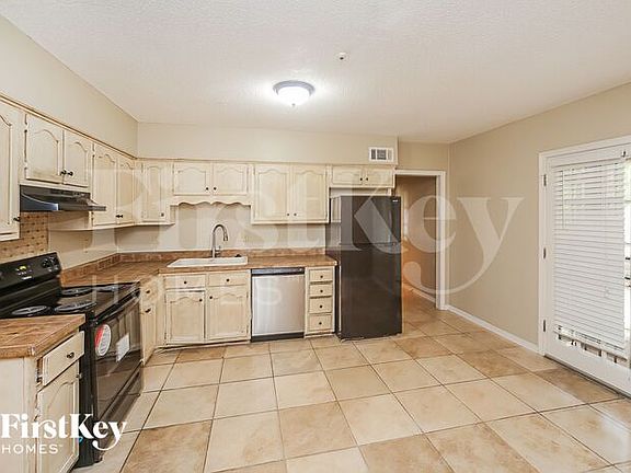 5th image of 3113 Edgeworth Ln