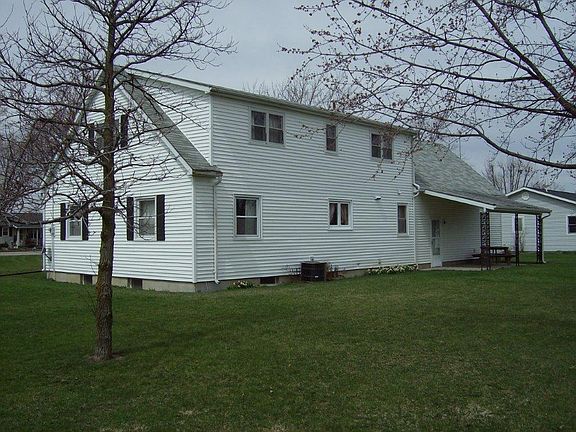 3rd image of 247 N 1st St