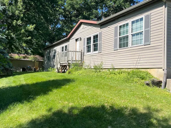 9818 Johnson Rd, Fort Wayne, IN 46818