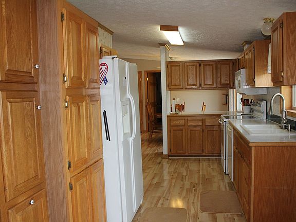 2nd image of 309 N Van Buren St