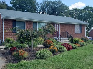 6527 Wendover Rd, Roanoke, VA 24019