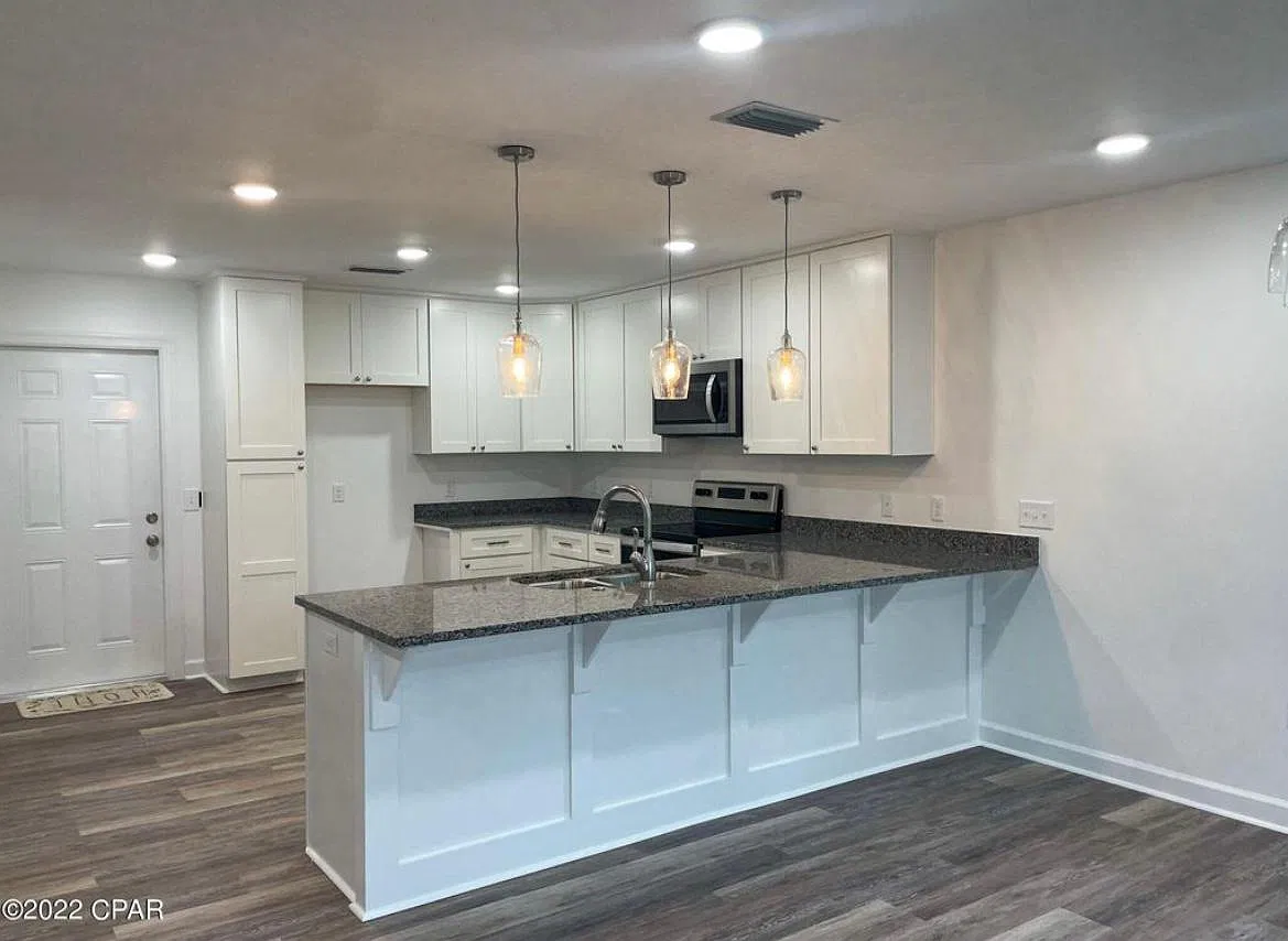 3 bed, 1661 sqft, $2,400 — Photo 4
