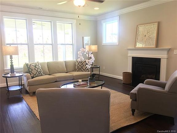 4th image of 1005 Overlake Dr