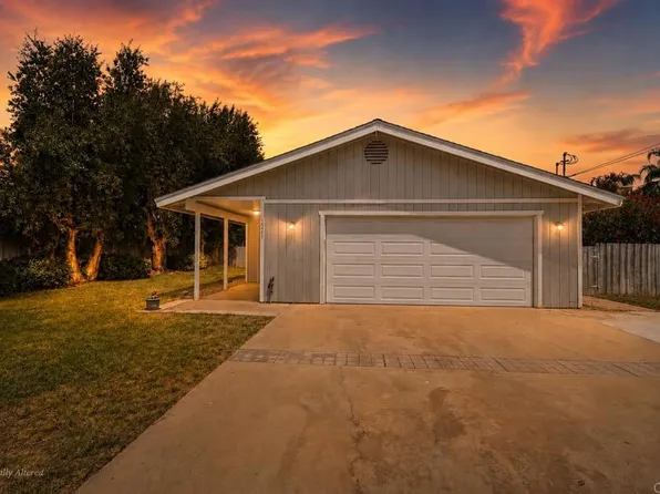 1241 E St, Ramona, CA 92065