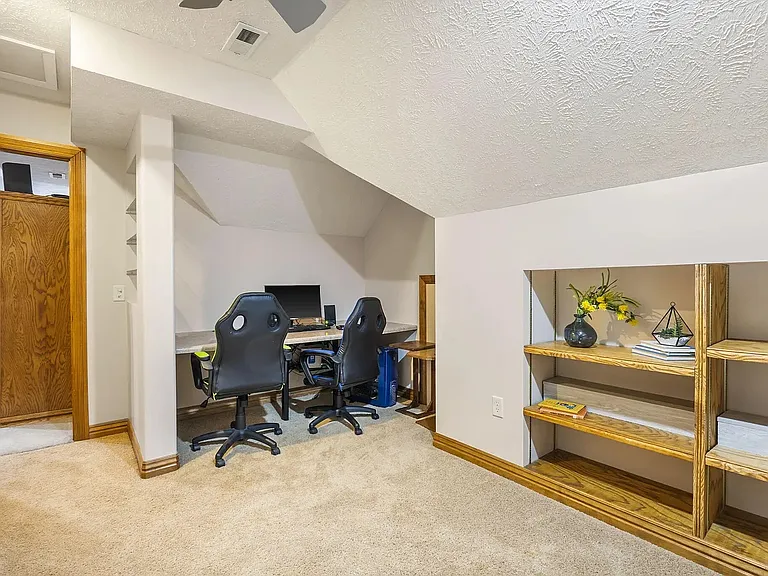 1002 E Rachael Dr — Photo 19