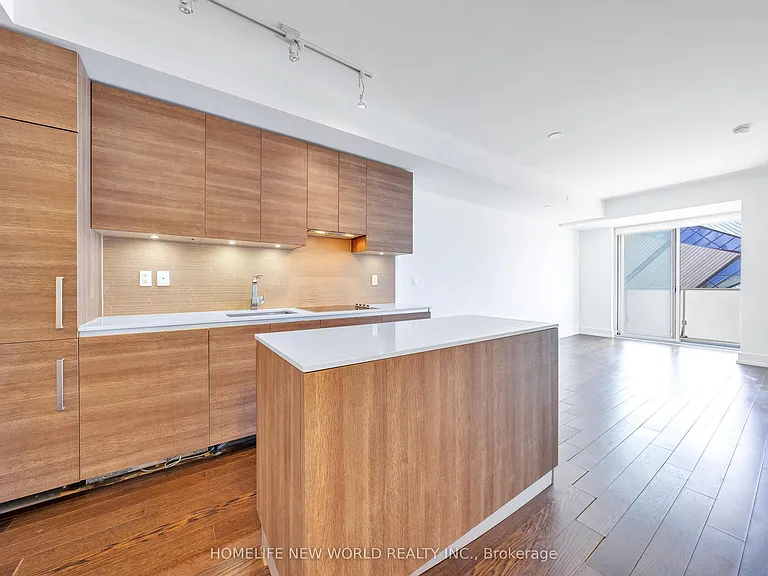 200 Bloor St W #402 — Photo 4