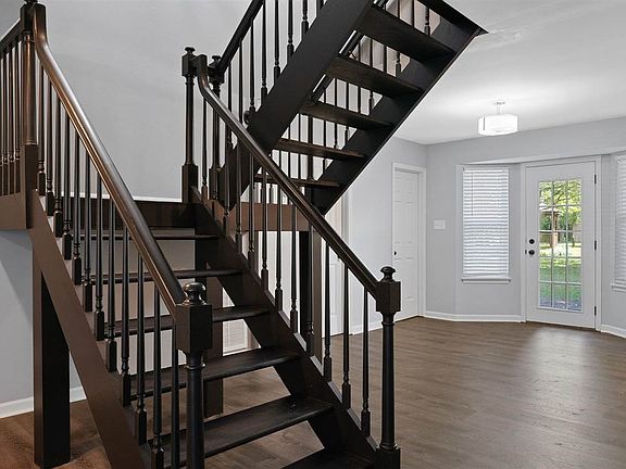 2nd image of 1592 Pleasant Valley Ct #A