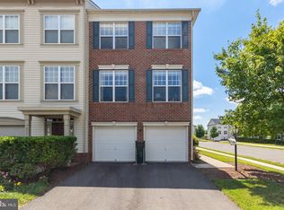9303 Alvyn Lake Cir, Bristow, VA 20136