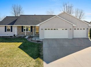 2665 Ontario Rd, Green Bay, WI 54311