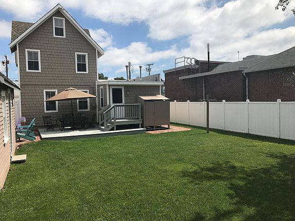 REAR FENCED IN YARD