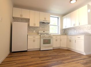 2522 W 16th St #2B, Brooklyn, NY 11214