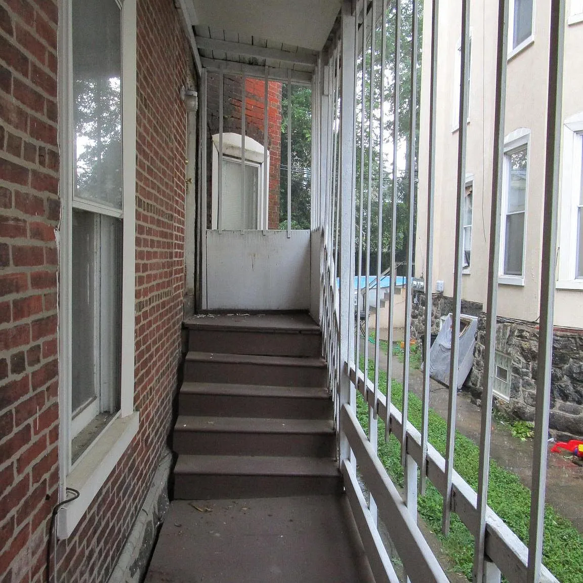 2 bed, 854 sqft, $1,125 — Photo 2