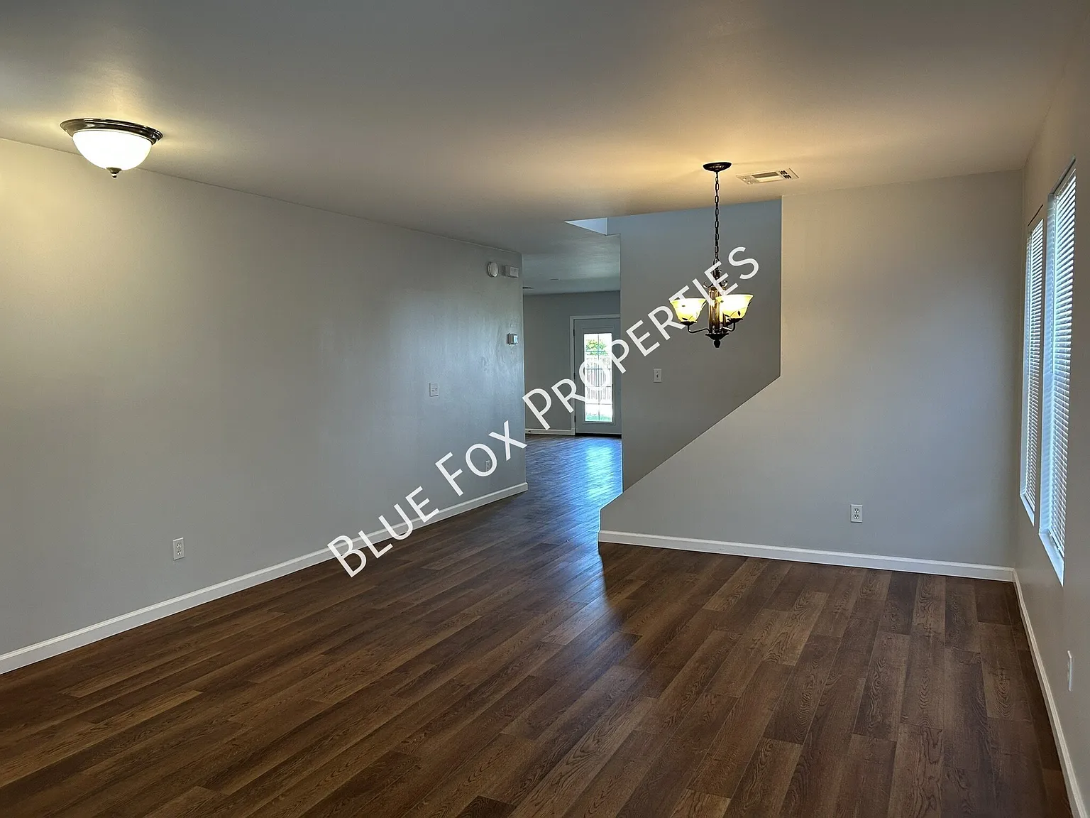 10066 N Blue Crossing Way — Photo 4