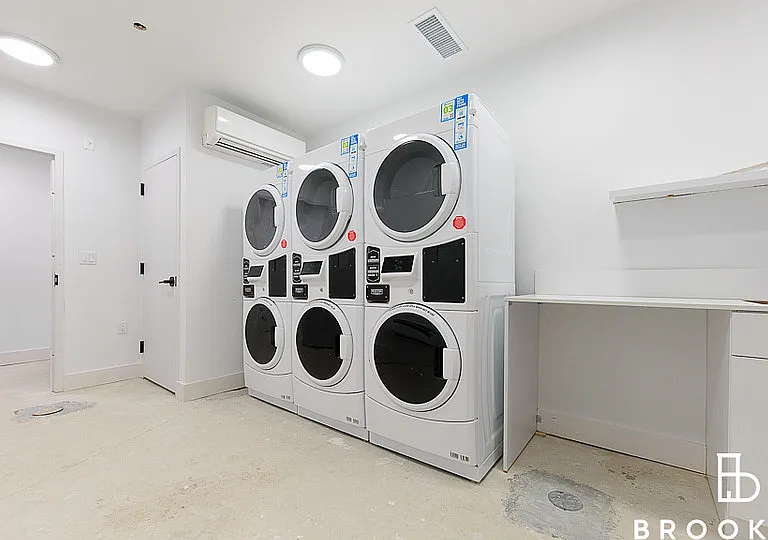 986 Rogers Ave #5C — Photo 17