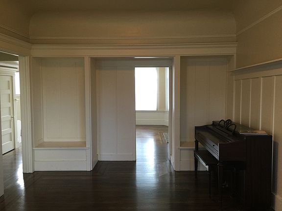 3rd image of 489 27th St