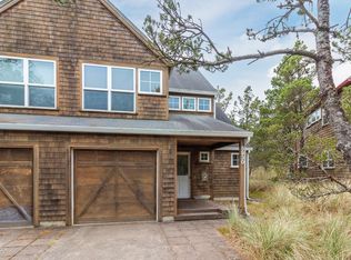 5930 Summerhouse Ln, Pacific City, OR 97135