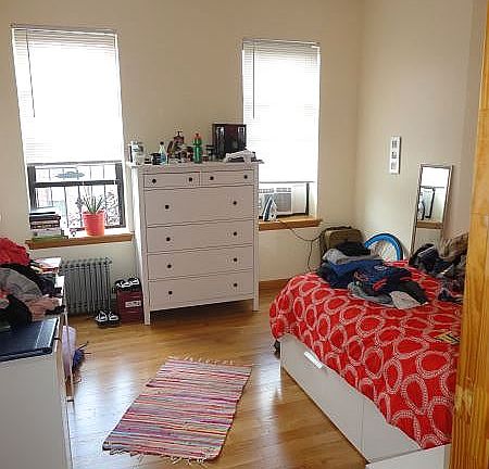 3rd image of 4521 40th St #3F