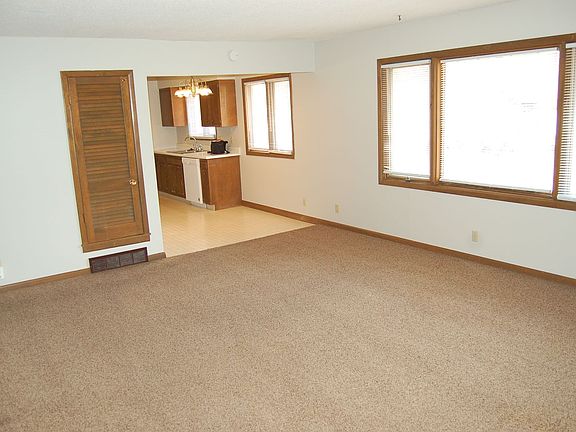3rd image of 411 N 57th St APT 11