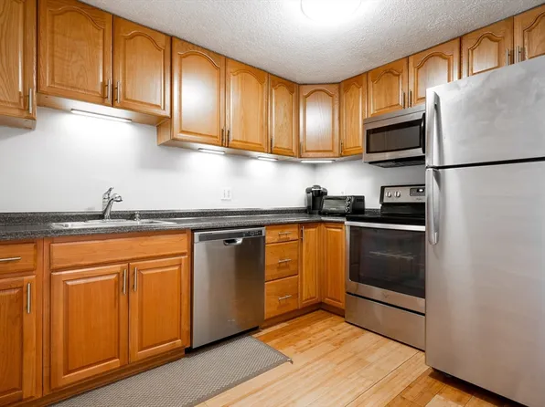 1186 Worcester Rd Unit 521, Framingham, MA 01702