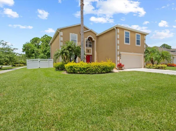 5098 NW Fiddle Leaf Court, Port St Lucie, FL 34986