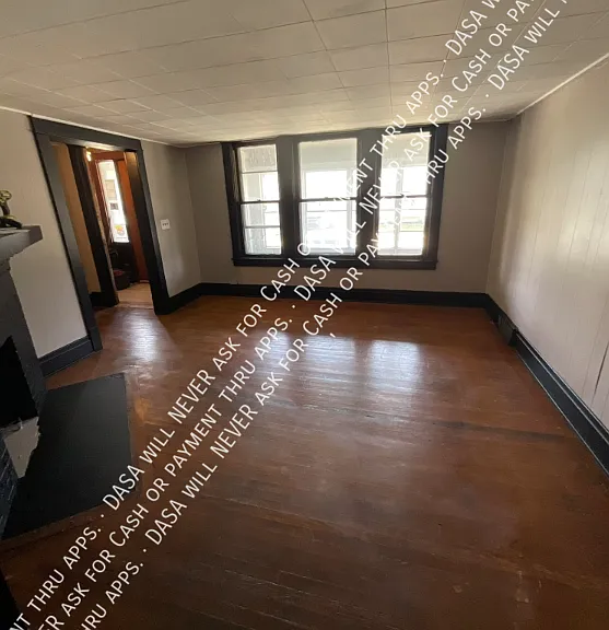 170 Dewey Ave #LOWER — Photo 3