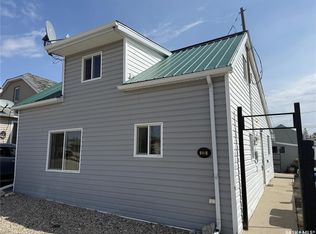 233 Central Ave, Montmartre, SK S0G3M0