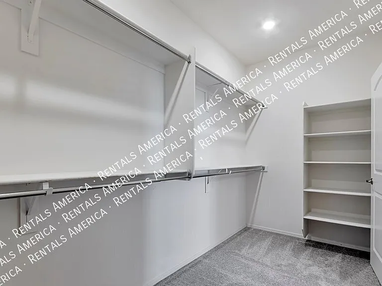 8905 E Pantano Bluff Dr — Photo 17