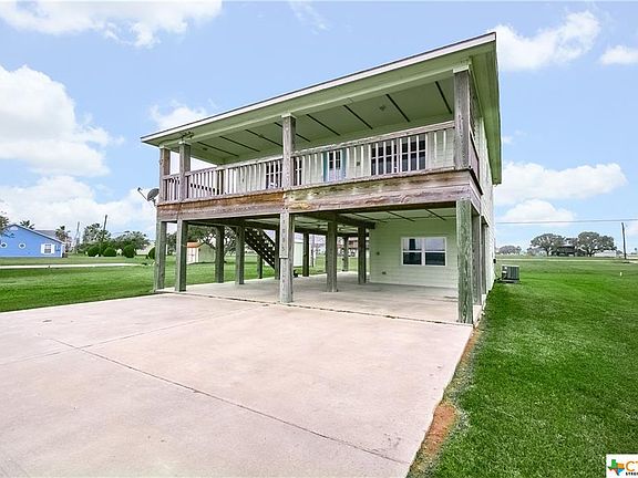 2nd image of 1695 W Bayshore Dr