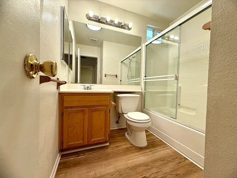 4901 Hillridge Way — Photo 10