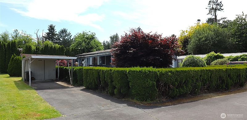 3rd image of 214 Chapman Road #8