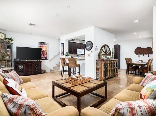 27494 Hazelhurst St Unit 2, Murrieta, CA 92562