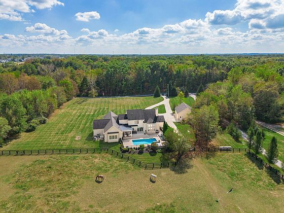 2nd image of 6861 Heverlo Rd