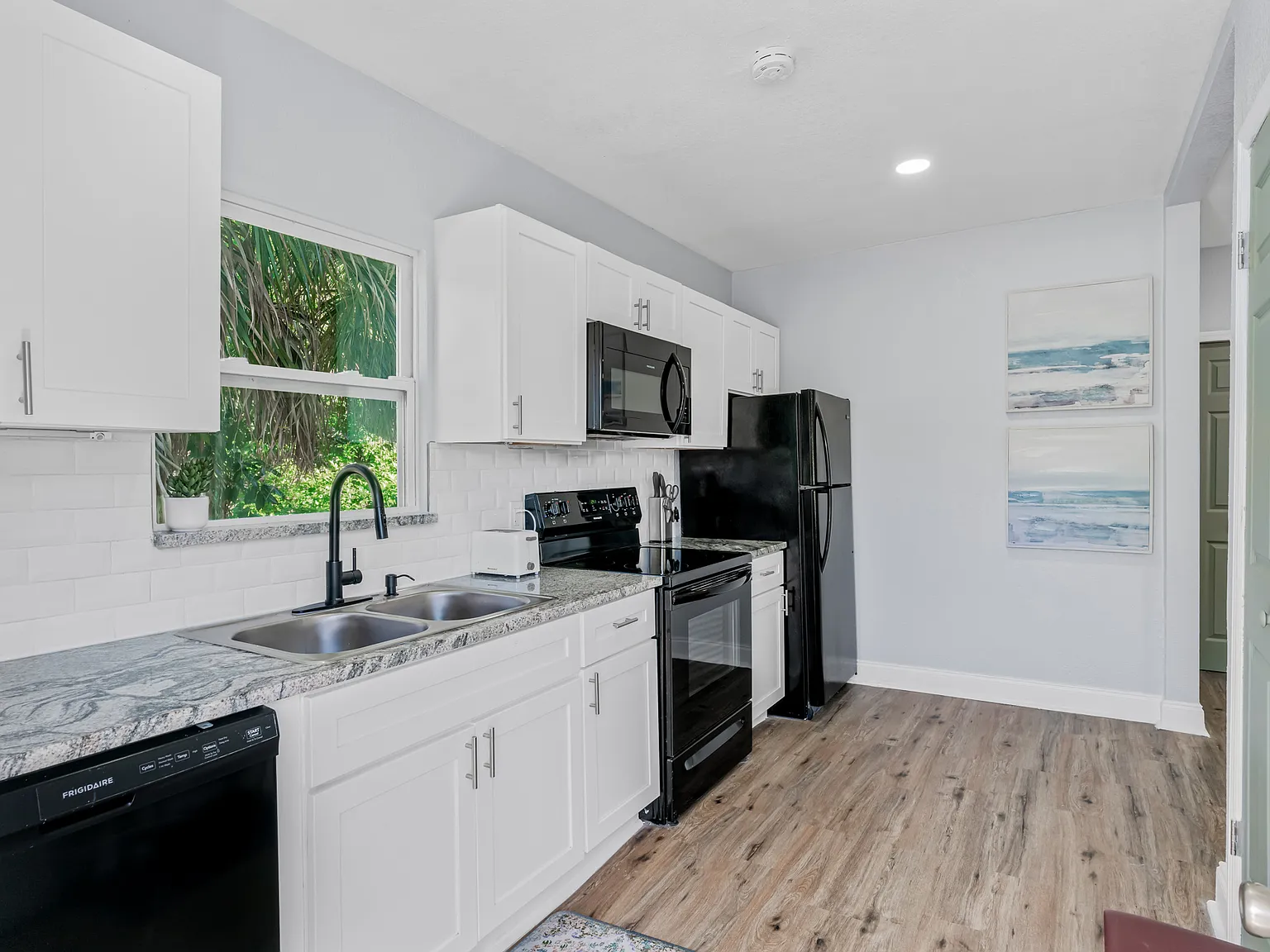 1 bed, 621 sqft, $1,499 — Photo 2