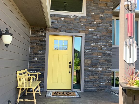 2nd image of 510 W Opal Ln