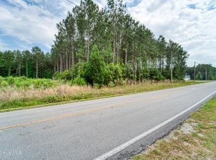 506 Parkertown Rd, Hubert, NC 28539