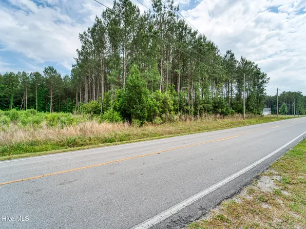 506 Parkertown Road, Hubert, NC 28539