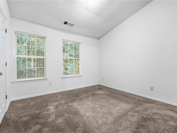 5th image of 6080 Camden Forrest Cv