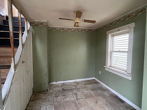 5th image of 67 Delano St