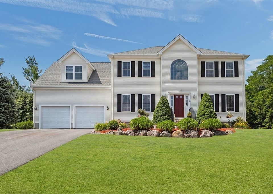 1st image of 30 Willow Creek Dr